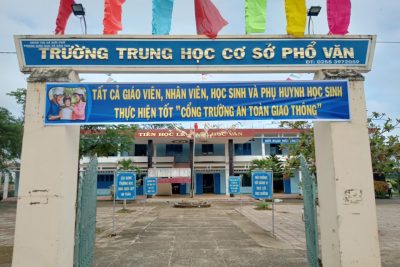 Trường THCS Phổ Văn ra mắt mô hình ” Cổng trường An toàn Giao Thông”